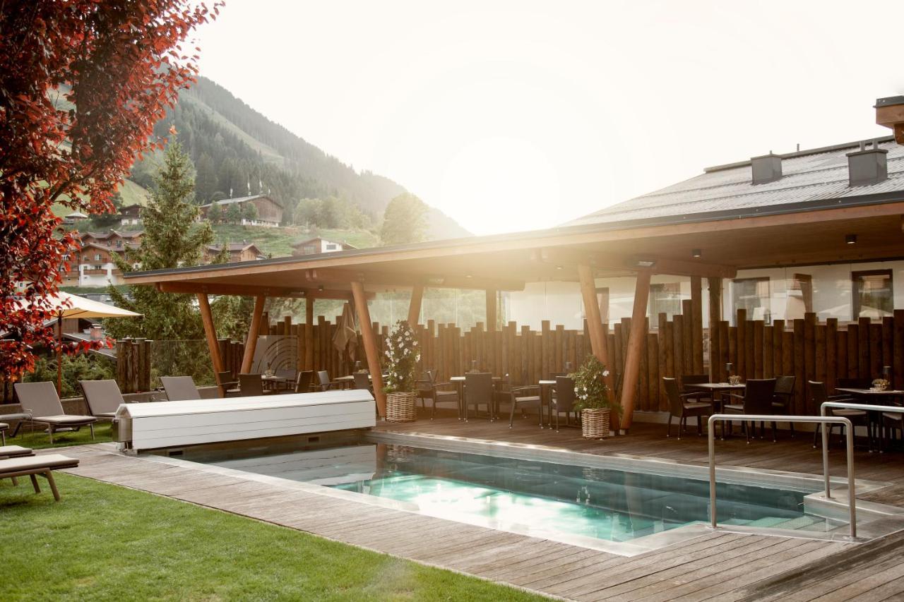 Hotel Sonnegg Saalbach-Hinterglemm Exterior photo